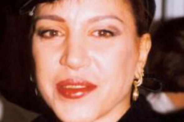 إليسا تجسد قصة حياة هذه الراقصة في "عكس اللي شايفنها"