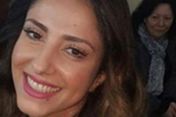 بالصور- حنان مطاوع بإطلالة أنثوية في جلسة تصوير جديدة