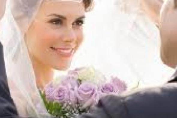 أيهما أنجح وأكثر استقرارا الزواج التقليدي أم العاطفي