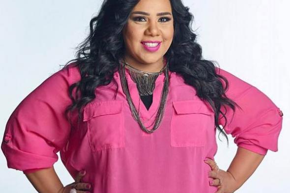 بالفيديو- شيماء سيف ترقص مع الصينيين في كواليس "في الـ لا لا لاند"