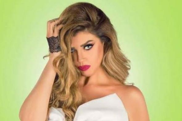 صور- رانيا فريد شوقي بإطلالة شرقية في جلسة تصوير جديدة