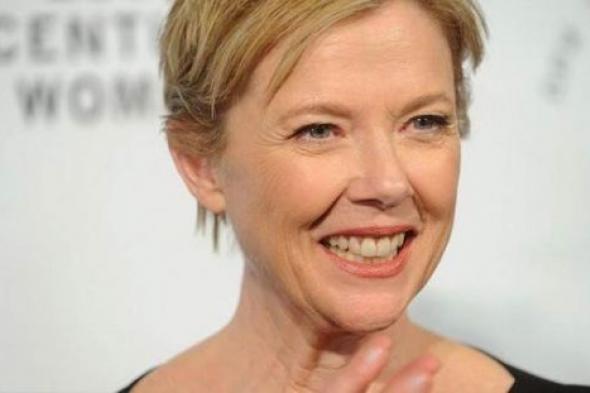 الممثلة الأمريكية أنيت بينينج ترأس لجنة تحكيم مهرجان فينسيا السينمائي في دورته الـ74