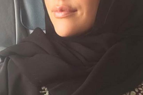 مريم أوزرلي تدافع عن نفسها بعد اتهامها باستغلال الدين الإسلامي للتقرّب من الجمهور