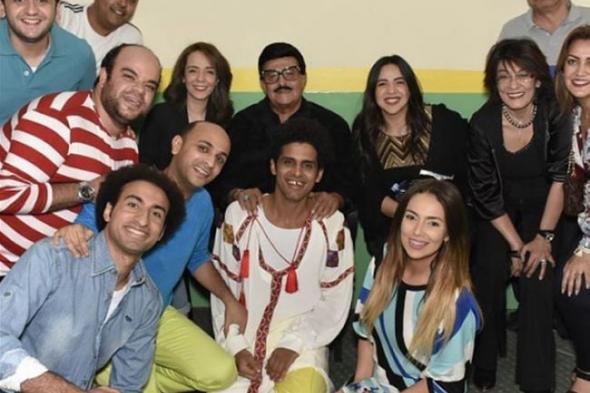 هذا ما قاله سمير غانم لفريق "مسرح مصر" بعد حضوره أحدث عروضهم