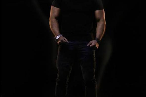 أحمد مكي يغني لشهداء سيناء "نلغي المستحيل"