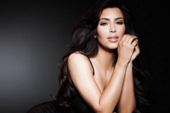 فيديو- كيف كاردشيان تبرئ نفسها من ادعاءات تعاطيها الكوكايين بدليل قاطع