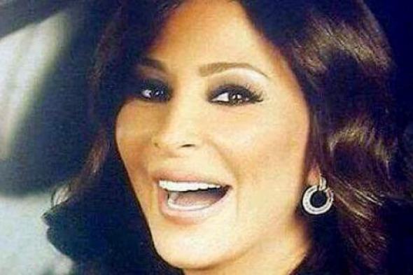 بالصور- هكذا تقضي إليسا إجازتها في لبنان