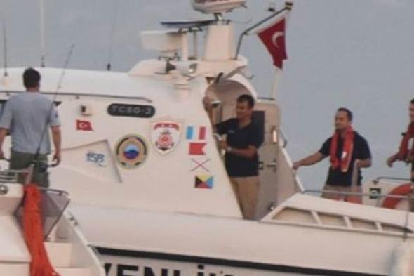 بالصور- كيفانش تاتليتوج يُسلم نفسه لخفر السواحل التركي.. تلقى هذا التحذير