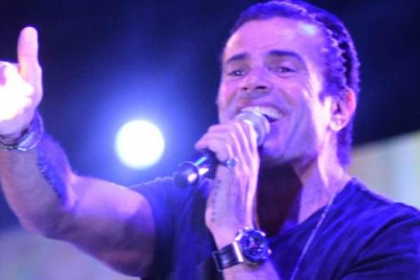 عمرو دياب يقاضي وليد منصور لهذا السبب