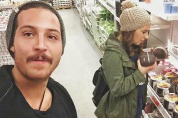 صورة- هكذا أعلن محمود حجازي ارتباطه بابنة شريف منير