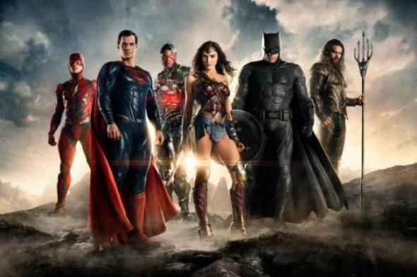 بالفيديو- المشهد الأخير من أحدث إعلانات Justice League يفتح وابل من التكهنات.. هل هو "سوبر مان"؟