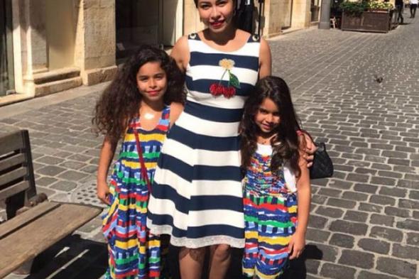 صورة - هكذا تقضي شيرين عبد الوهاب وقتها مع ابنتيها