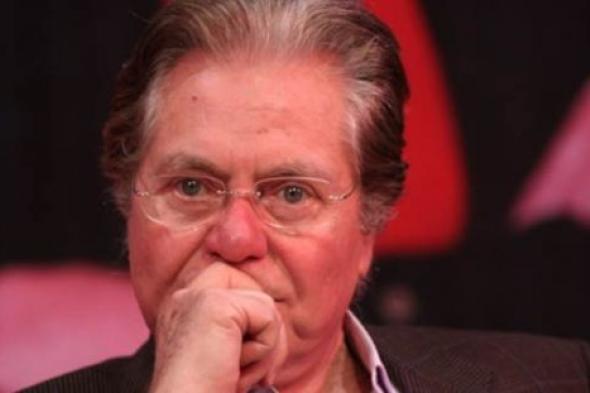 حسين فهمي يكشف حقيقة زواجه من فتاة بالوسط الفني تصغره بـ30 عاما