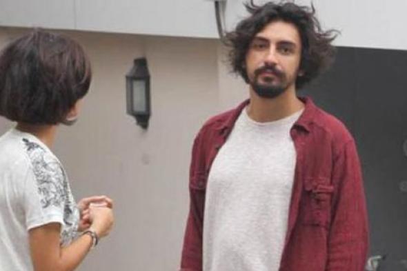 توبا بويوكستن تظهر مع حبيبها الجديد.. تكبره بالعمر بهذه السنوات