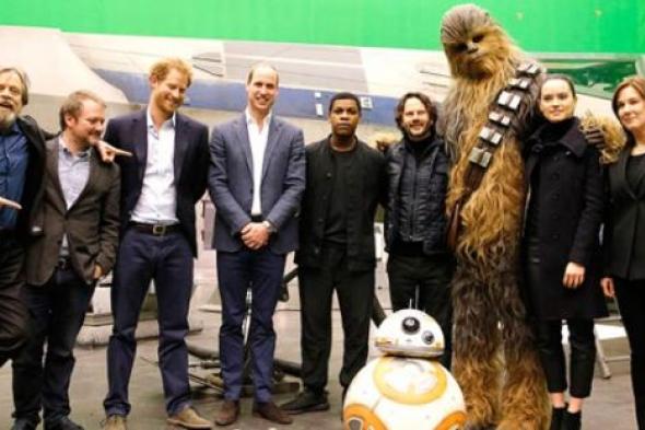 هل سيظهر الأميران ويليام وهاري في الجزء الثامن من Star Wars.. جون بويجا يجيب