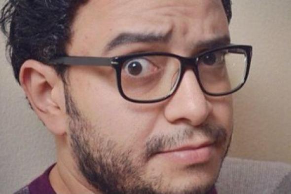 بالصور- حسام داغر يضحك من "إفيهات" بيومي فؤاد أثناء تواجدهما في الأراضي المقدسة