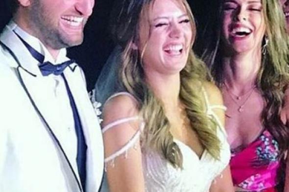 بالصور- التركية جيزام كارجا تحتفل بزفافها.. هكذا أطلت