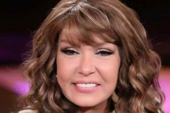 بالفيديو- لوسي: لا دخل لي بملابس دينا.. ابني يطالبني بالإخلاص في العمل