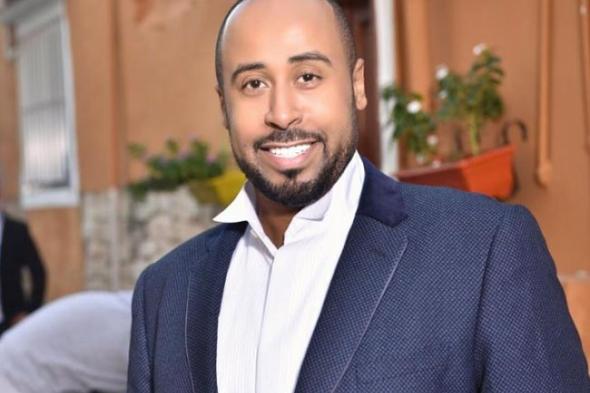 بالفيديو- يوسف العماني يغني "شعب السعادة" احتفالا بالعيد الوطني السعودي