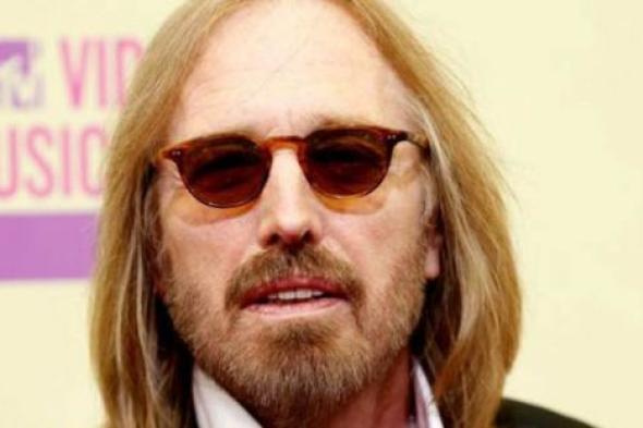 وفاة المغني توم بيتي إثر أزمة قلبية.. بوب ديلان ينعي رحيله بهذه الكلمات