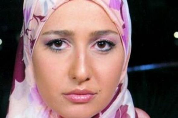 حلا شيحة تكشف عن صورة ابنتها هنا بالحجاب