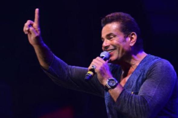 بالصور- هؤلاء احتفلوا مع عمرو دياب بعيد ميلاده