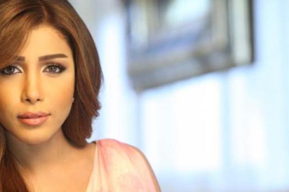 صورة رومانسية لأروى مع زوجها في عيد ميلاده