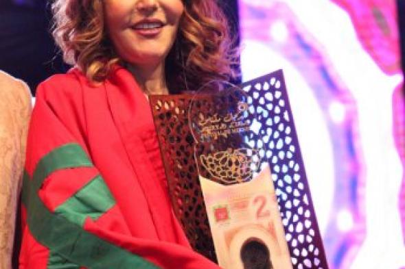 سميرة سعيد تتألق وتكرم في ختام مهرجان مكناس