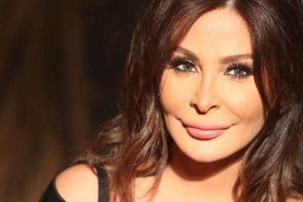 فيديو جديد للحظة فقدان إليسا الوعي.. وسقوطها على المسرح