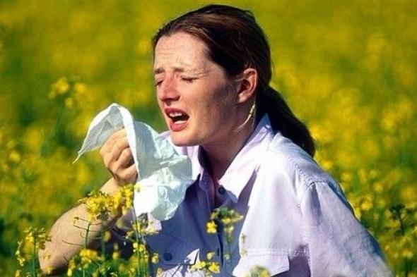 لهذا السبب الخطير.. احذر كتم العطس