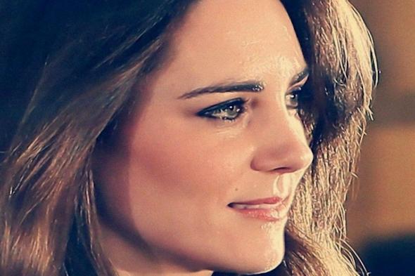 بالصورة: رغم حملها.. كايت ميدلتون أنيقة على الثلوج!