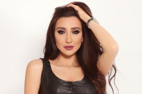 جيسي عبدو تحتفل بعيدها على طريقتها: اليوم صار عمري..