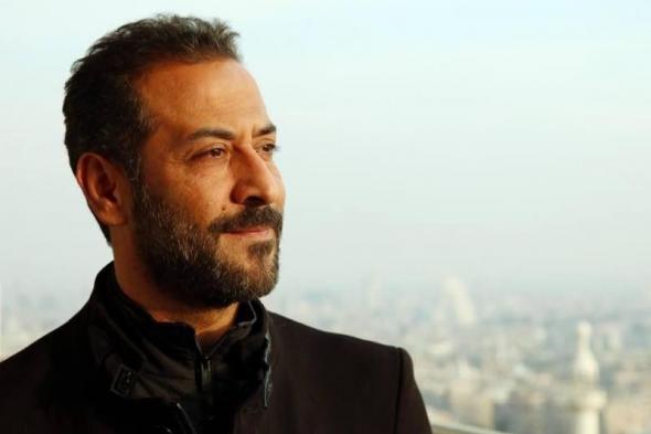 ما حقيقة إصابة عبد المنعم عمايري بقذيفة في دمشق؟