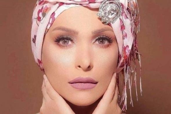 بالفيديو: بعد ارتدائها الحجاب.. شاهدوا ماذا فعلت أمل حجازي