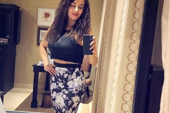 بالفيديو: كندة حنّا ترقص وزوجها غاضب "يلعن أبو.."