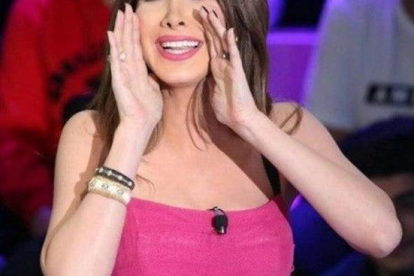هذا ثمن فستان نانسي عجرم.. ومن هي الإعلامية التي ارتدته قبلها؟