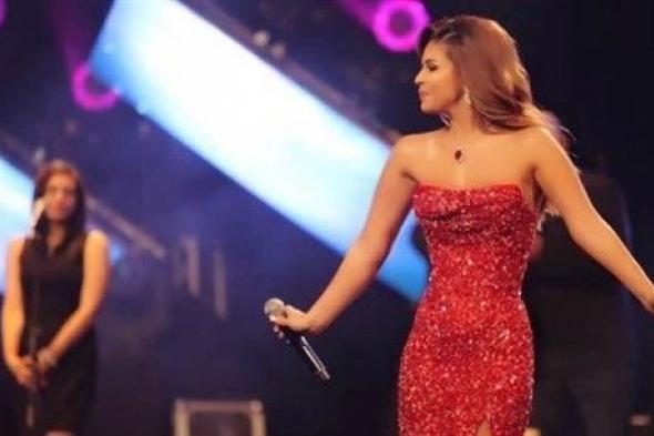 بالصور: نجمات يعانين من هوس النحافة.. بينهن مطربة سورية!