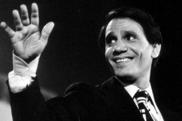 سافر من غير وداع.. 41 عاماً على غياب العندليب وما زال يغني
