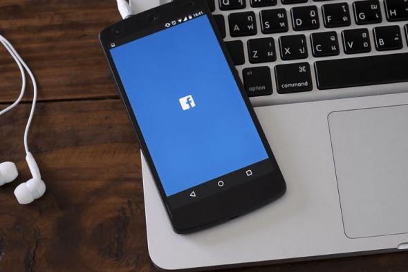 فيسبوك يضيف مشاركات صوتية وأرشيفًا للقصص ومزايا تخزين سحابي جديدة