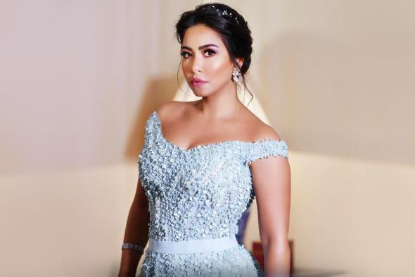 صيحة فساتين الأوف شولدر خيار النجمات المفضل