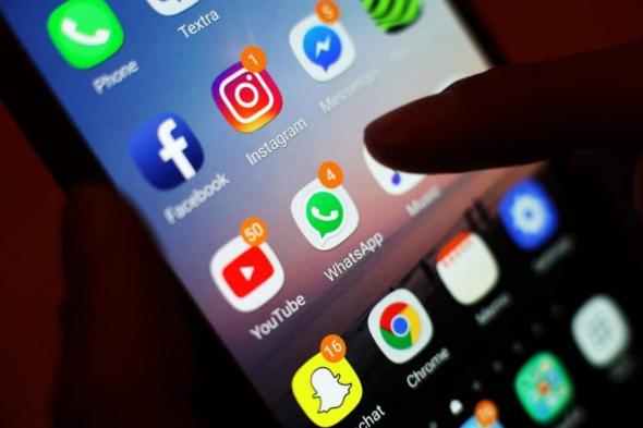 فيسبوك وجوجل ومايكروسوفت تحاول خداعك للتخلي عن بياناتك