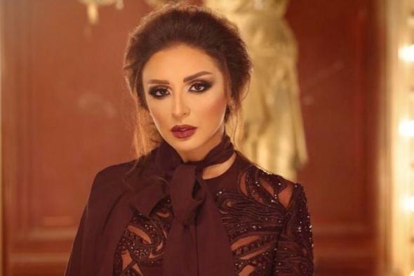بعد تألقها في بياف 2018.. خيارات موفقة من الفساتين للنجمة أنغام