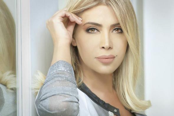 10 إطلالات من نوال الزغبي تثبت روحها الشبابية