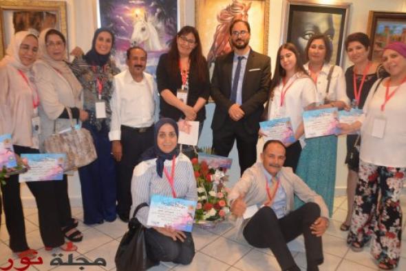 وسط إقبال كبير .. افتتاح معرض "نافذة الإبداع" برواق النادرة بالرباط .‎
