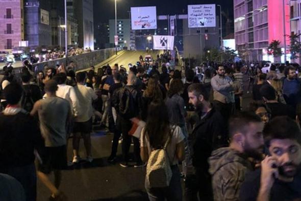 متظاهرون يواجهون الحجب الإعلامي بهاشتاغ "أنا إعلامي الثورة"  via @Lebanon24
#lebanon24