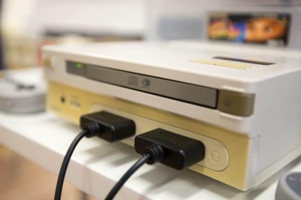 نموذج Nintendo Play Station الأسطوري معروض للبيع بالمزاد