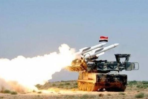 الدفاعات السورية تتصدى لطائرات مسيرة فوق مطار حماة العسكري
#lebanon24

  via @Lebanon24