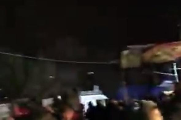 وقفة للمحتجين في جل الديب رفضا لتشكيل حكومة دياب (فيديو) 
#لبنان
#lebanon24
 via @Lebanon24