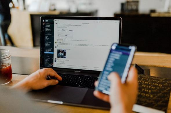 كيف يمكنك تأمين رسائل البريد الإلكتروني والرسائل النصية؟