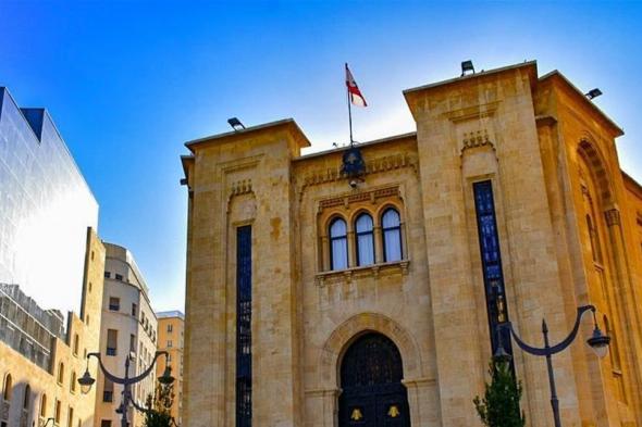 جلسة لم يشهدها #لبنان في تاريخه.. وانطلاقة حكومة دياب بـ"دعسة" ناقصة!
#Lebanon24
  via @Lebanon24